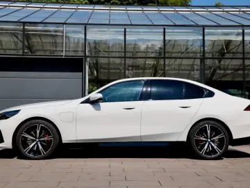 BMW 550e xDrive M Sport Pro
