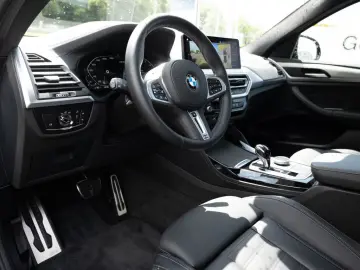 BMW X4 M40i xDrive PANO HUD 360  LASER