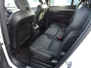 VOLVO XC 90 T8 Plus B Plug-In Hybrid AWD Leder Pano