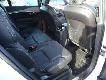 VOLVO XC 90 T8 Plus B Plug-In Hybrid AWD Leder Pano