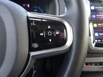 VOLVO XC 90 T8 Plus B Plug-In Hybrid AWD Leder Pano