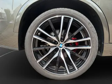 BMW X5 xDrive40i M Sport Harman Kardon Sky Lounge