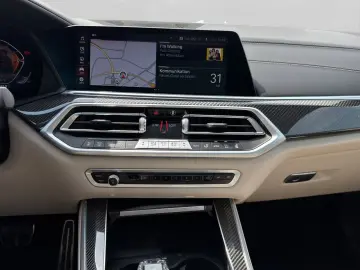 BMW X5 xDrive40i M Sport Harman Kardon Sky Lounge