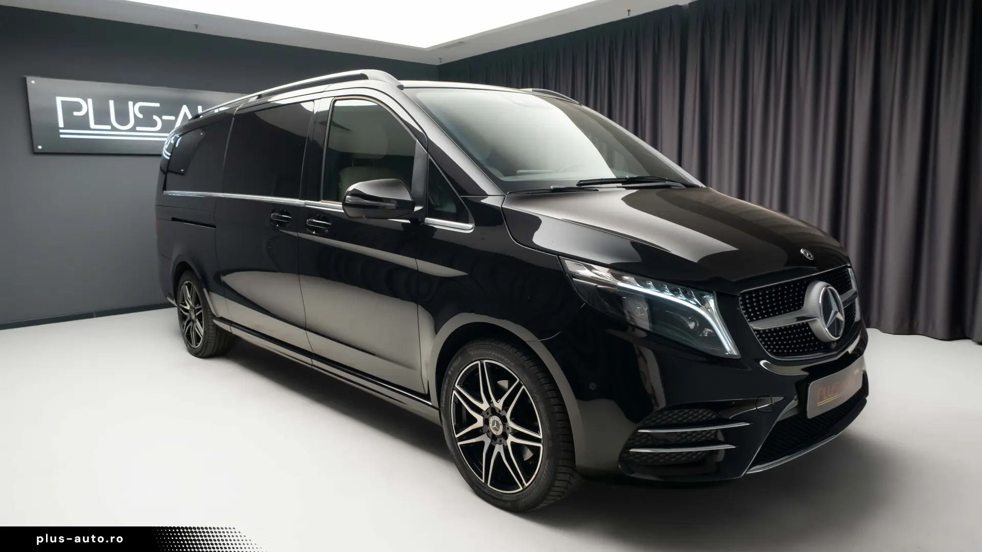 Mercedes-Benz V300 4MATIC AMG VIP Seats
