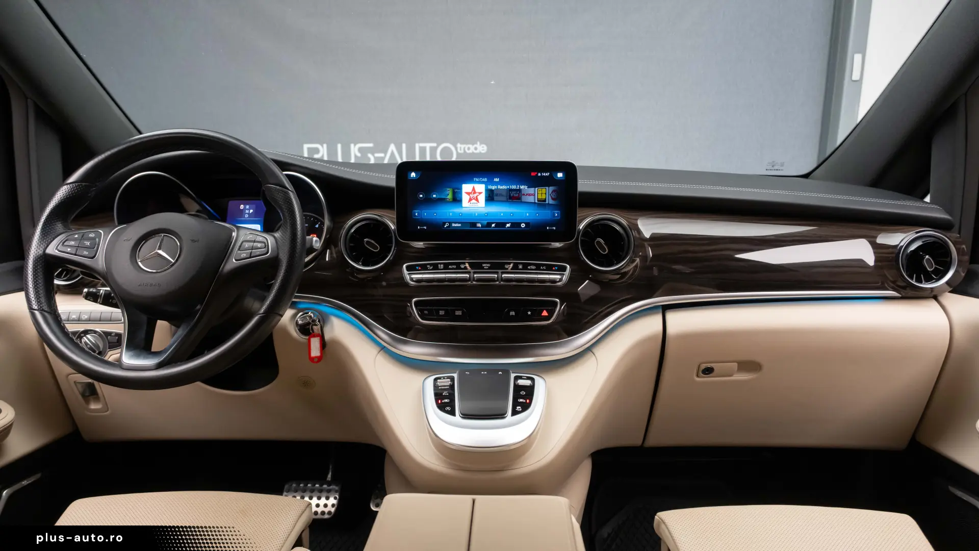 Mercedes-Benz V300 4MATIC AMG VIP Seats