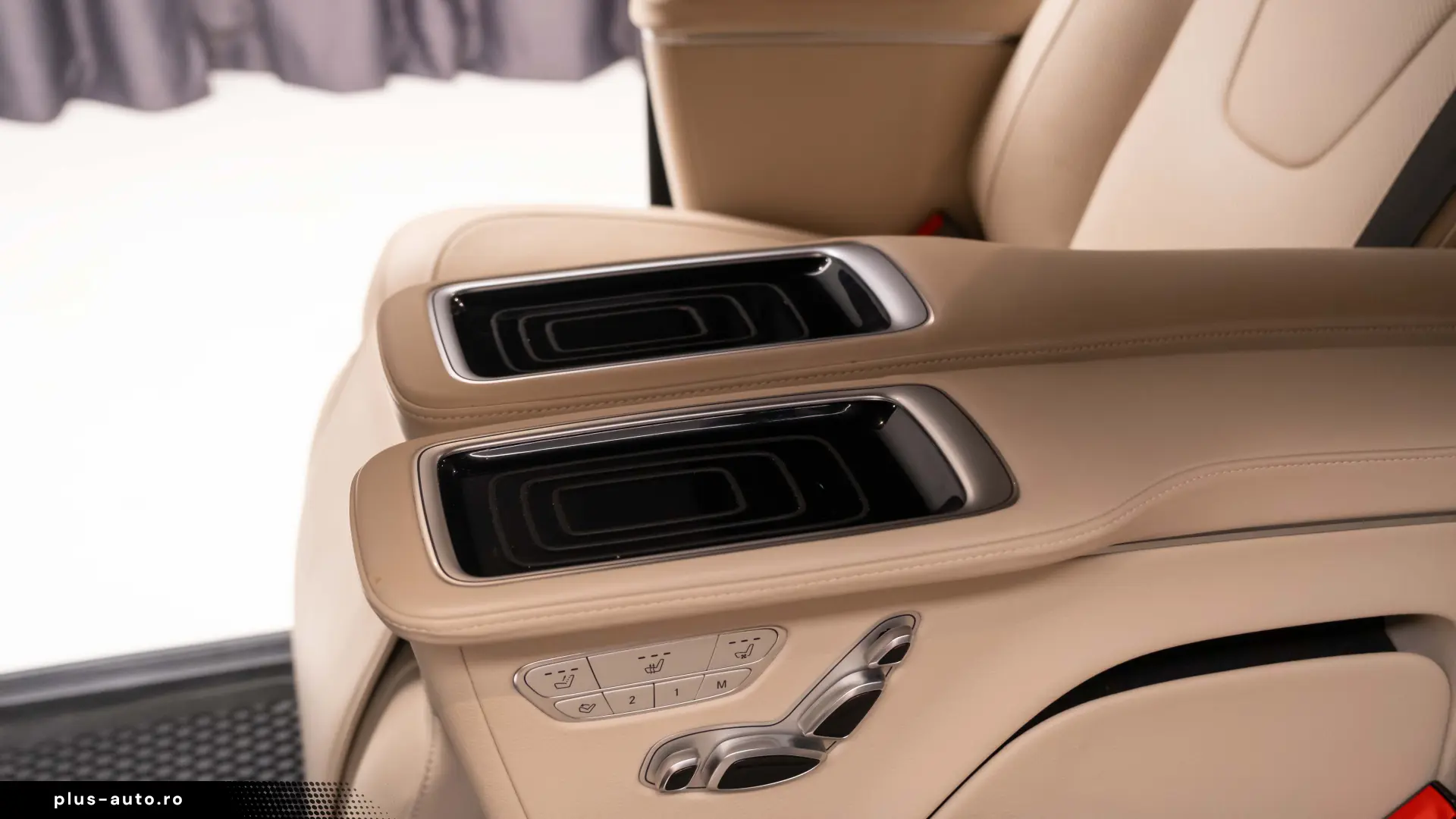 Mercedes-Benz V300 4MATIC AMG VIP Seats