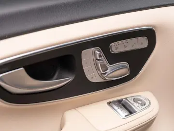 Mercedes-Benz V300 4MATIC AMG VIP Seats