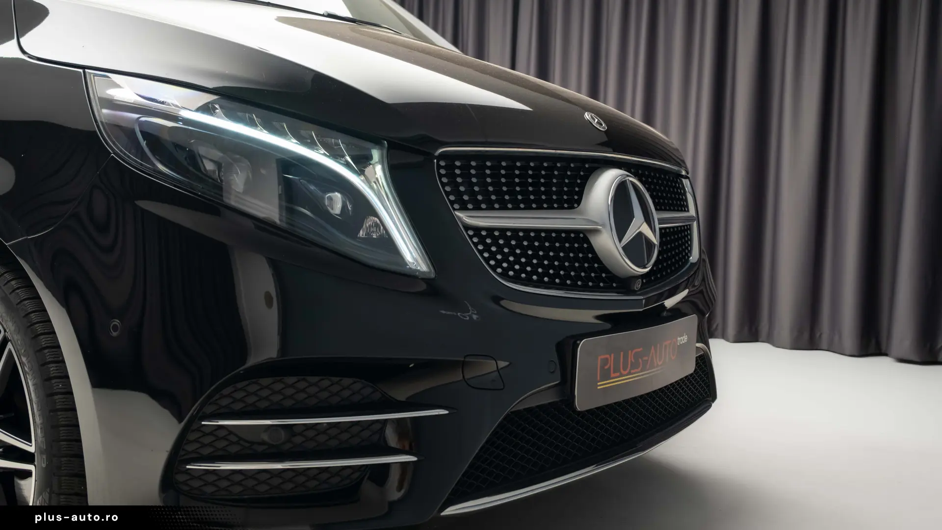 Mercedes-Benz V300 4MATIC AMG VIP Seats