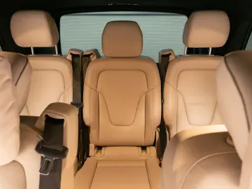 Mercedes-Benz V300 4MATIC AMG VIP Seats