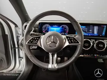 Mercedes-Benz A 250 e PROGRESSIVE ADVANCED
