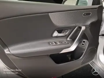 Mercedes-Benz A 250 e PROGRESSIVE ADVANCED