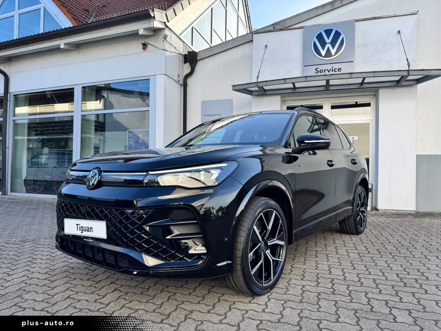 VW Tiguan R-Line 2.0 TSI 4Motion Head-Up Black Stan