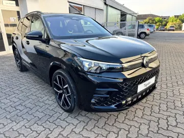 VW Tiguan R-Line 2.0 TSI 4Motion Head-Up Black Stan