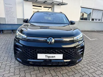 VW Tiguan R-Line 2.0 TSI 4Motion Head-Up Black Stan