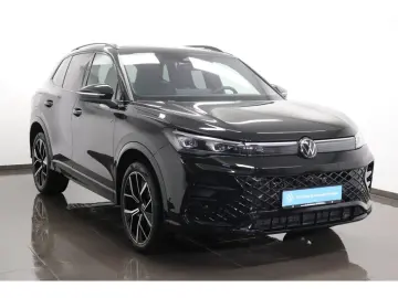 VW Tiguan R-Line 2.0 TDI 4MOTION Pano Matrix