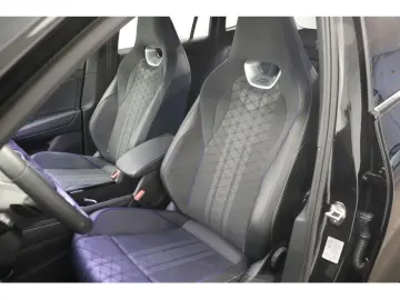 VW Tiguan R-Line 2.0 TDI 4MOTION Pano Matrix