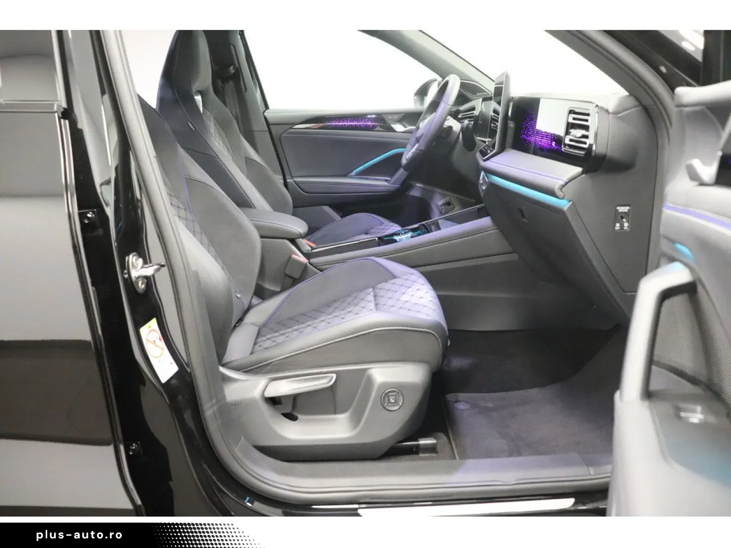 VW Tiguan R-Line 2.0 TDI 4MOTION Pano Matrix