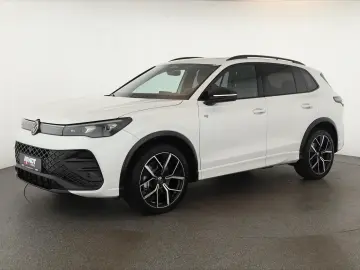 VW Tiguan 2.0 TSI DSG 4M R-Line IQ Pano Nav 360 AHK