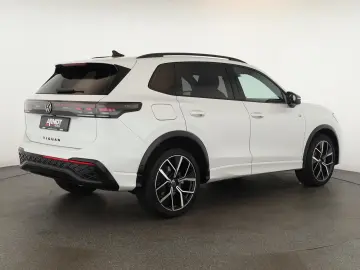VW Tiguan 2.0 TSI DSG 4M R-Line IQ Pano Nav 360 AHK