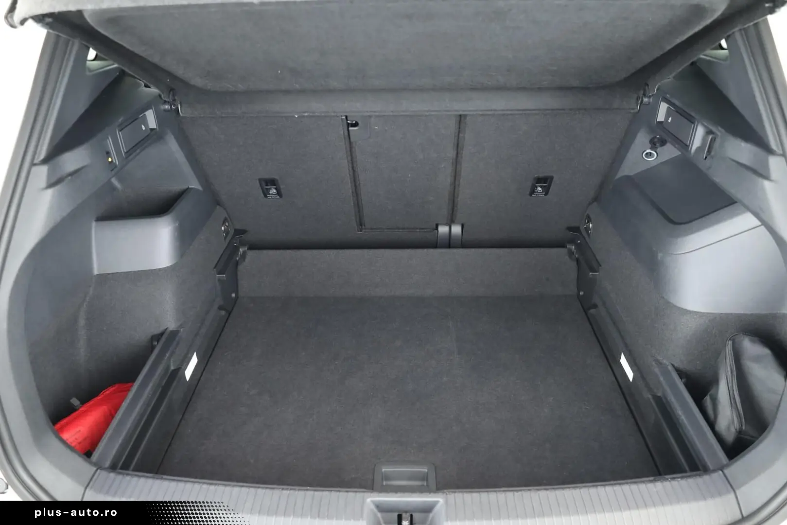 VW Tiguan 2.0 TSI DSG 4M R-Line IQ Pano Nav 360 AHK