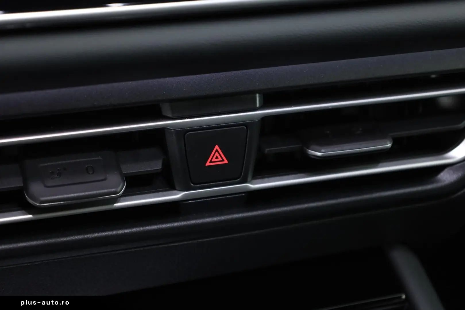 VW Tiguan 2.0 TSI DSG 4M R-Line IQ Pano Nav 360 AHK