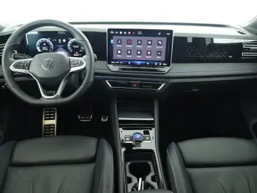 VW Tiguan 2.0 TSI DSG 4M R-Line IQ Pano Nav 360 AHK
