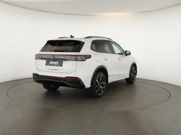 VW Tiguan 2.0 TSI DSG 4M R-Line IQ Pano Nav 360 AHK
