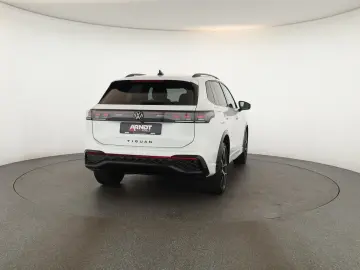 VW Tiguan 2.0 TSI DSG 4M R-Line IQ Pano Nav 360 AHK