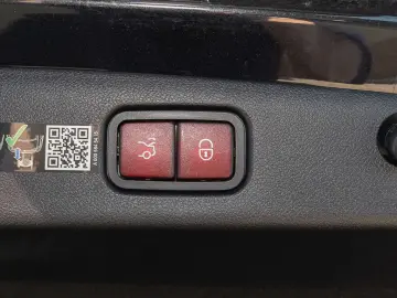 MERCEDES-BENZ E 450 4MATIC AMG Premium Night Superscreen