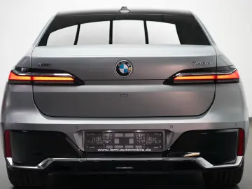 BMW 740d xDrive M Sport FOND TV EXECUTIVE