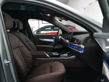 BMW 740d xDrive M Sport FOND TV EXECUTIVE