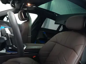 BMW 740d xDrive M Sport FOND TV EXECUTIVE