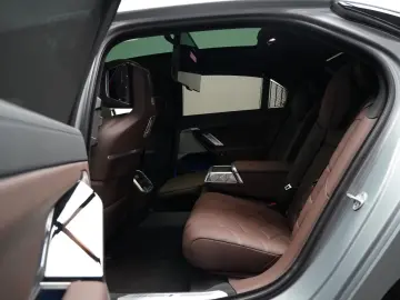 BMW 740d xDrive M Sport FOND TV EXECUTIVE