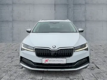 SKODA Superb Combi SCOUT 2.0 TDI 4x4 DSG LED AHK PANO