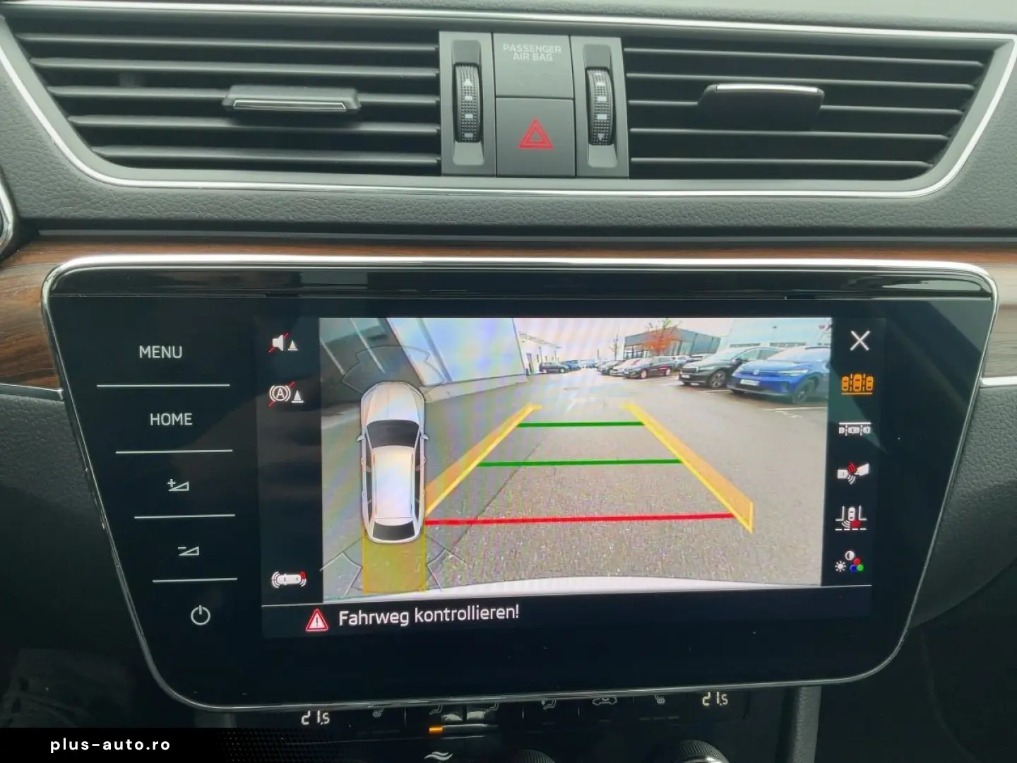 SKODA Superb Combi SCOUT 2.0 TDI 4x4 DSG LED AHK PANO