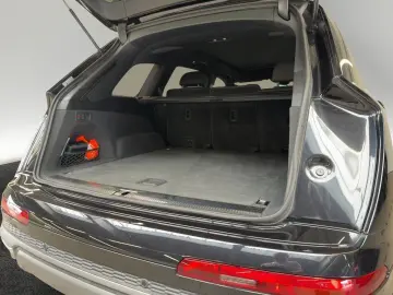 AUDI Q7 S line 50 TDI quattro virtual Pano AHK