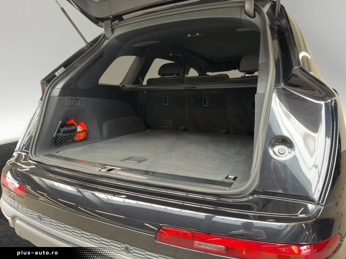 AUDI Q7 S line 50 TDI quattro virtual Pano AHK