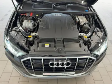 AUDI Q7 S line 50 TDI quattro virtual Pano AHK