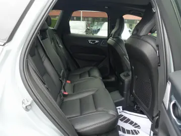 VOLVO XC60 Black Edition Ultra T8 AWD B&W Four-C 360