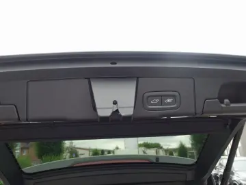 VOLVO XC60 Black Edition Ultra T8 AWD B&W Four-C 360
