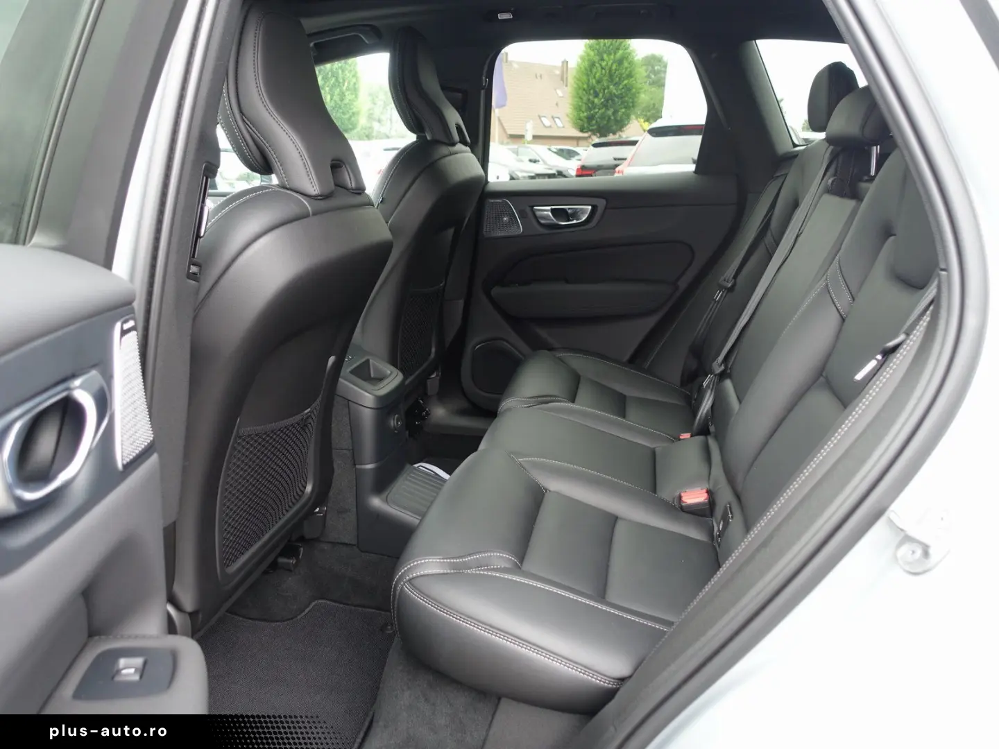 VOLVO XC60 Black Edition Ultra T8 AWD B&W Four-C 360
