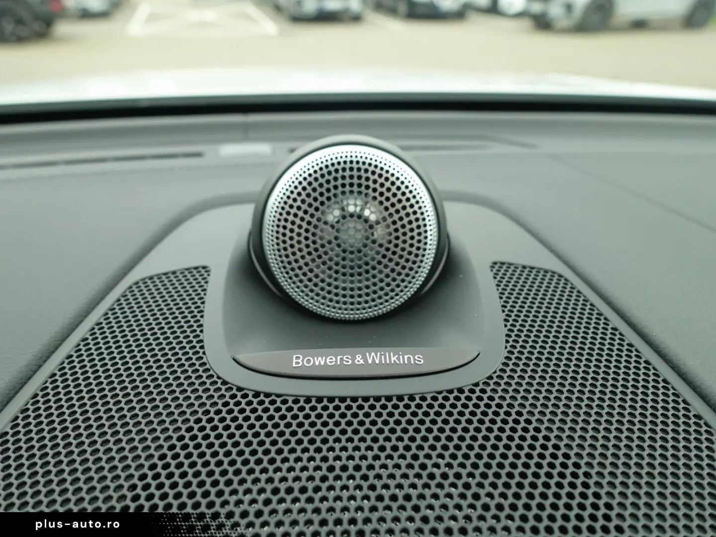 VOLVO XC60 Ultra Dark T8 AWD Plug-in Pano FourC B&W