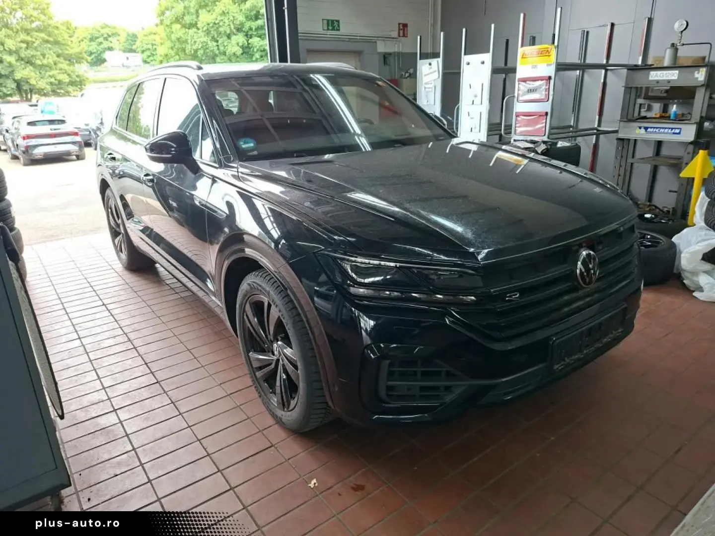 VW TOUAREG R ALL-BLACK 21Z. ACC HuD PANO AHK 360