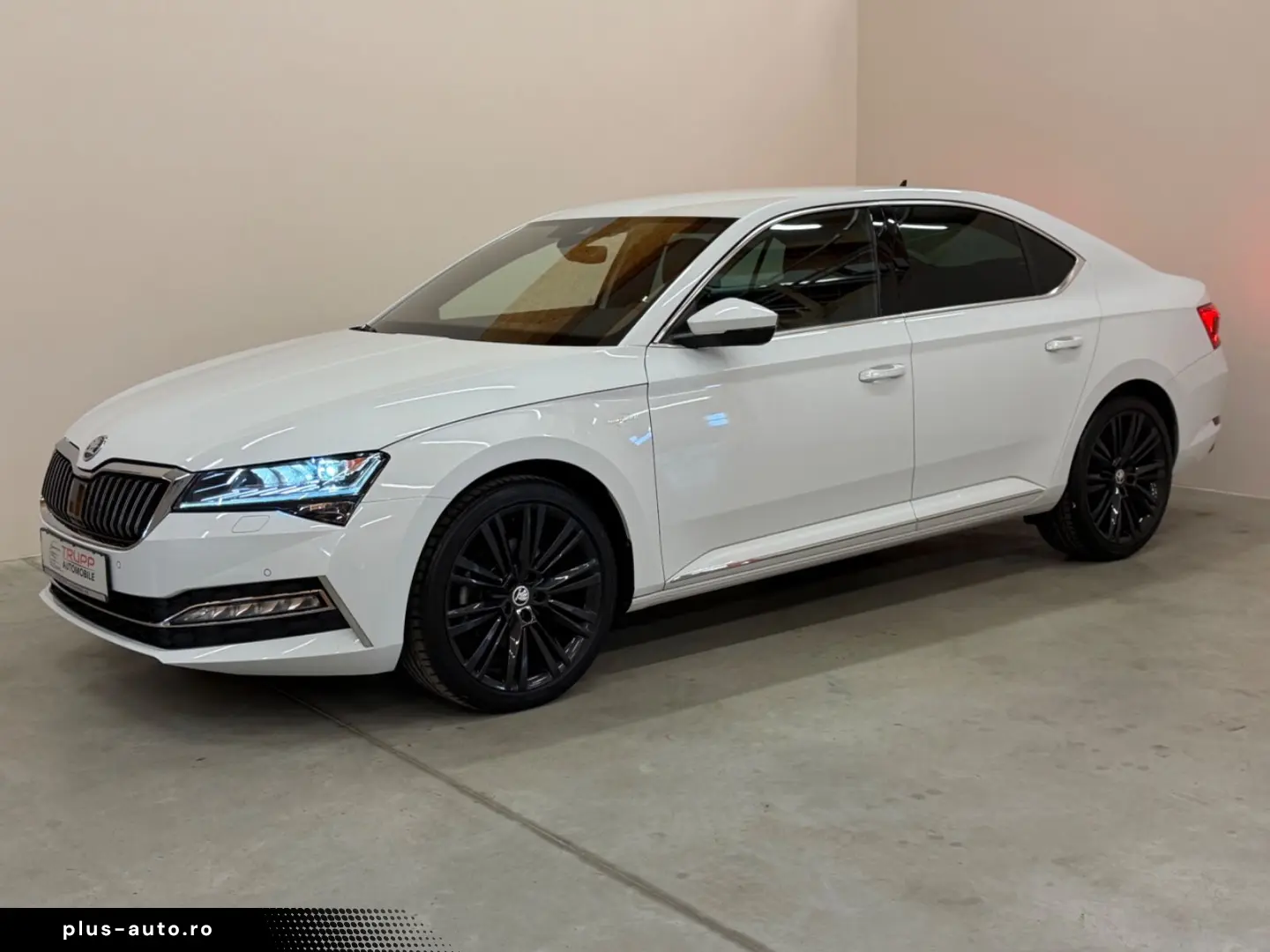 SKODA Superb 2.0TDI L&K MATRIX AHK CANTO MEMOR SZ LEKR