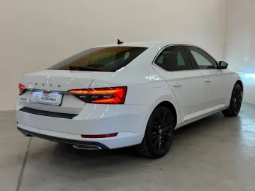 SKODA Superb 2.0TDI L&K MATRIX AHK CANTO MEMOR SZ LEKR