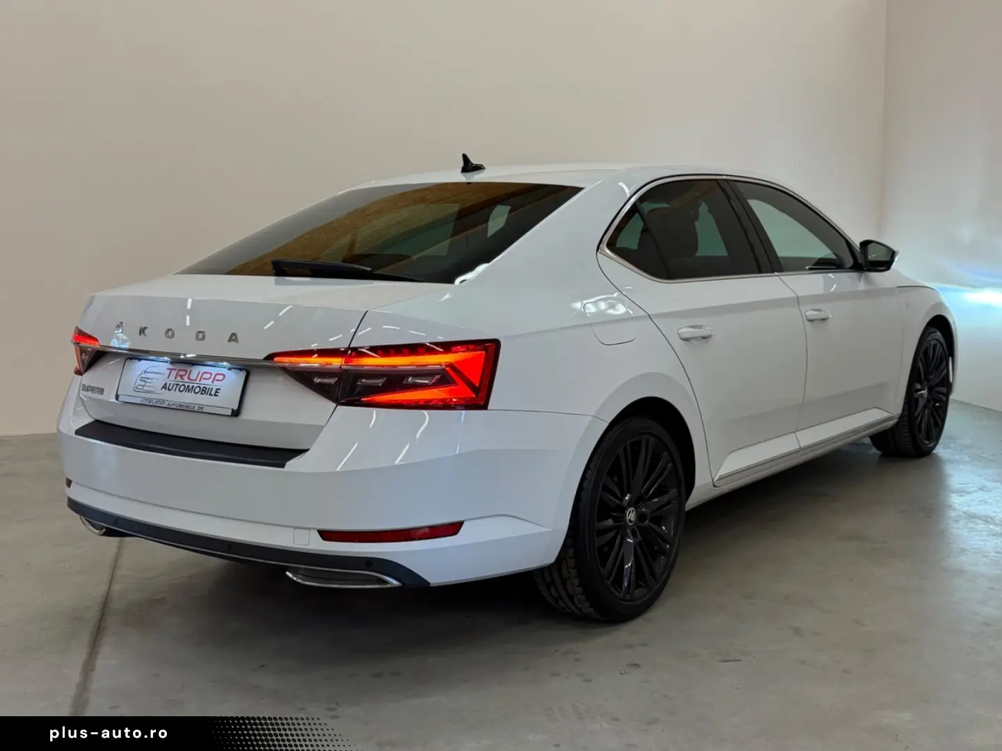 SKODA Superb 2.0TDI L&K MATRIX AHK CANTO MEMOR SZ LEKR