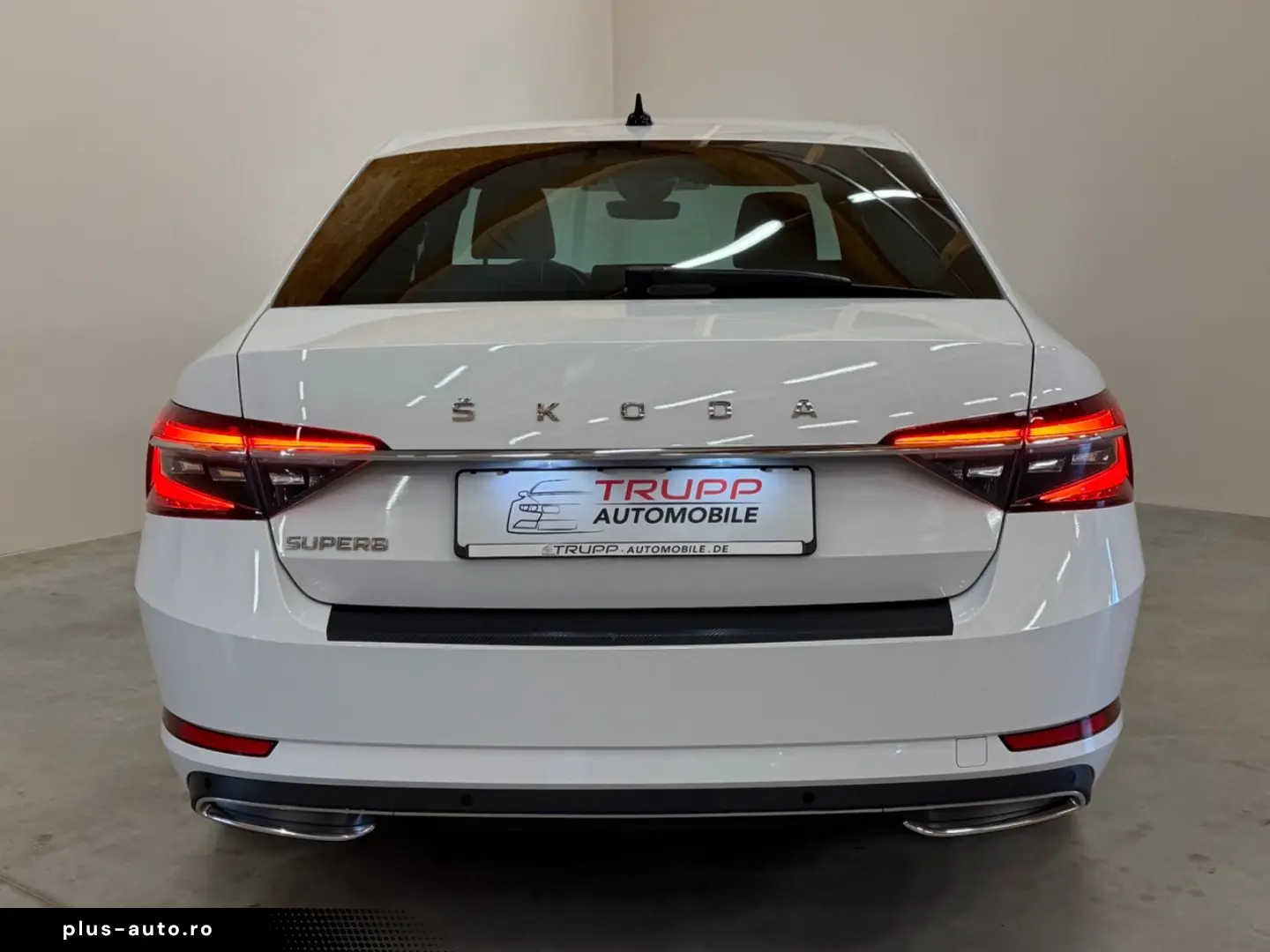 SKODA Superb 2.0TDI L&K MATRIX AHK CANTO MEMOR SZ LEKR