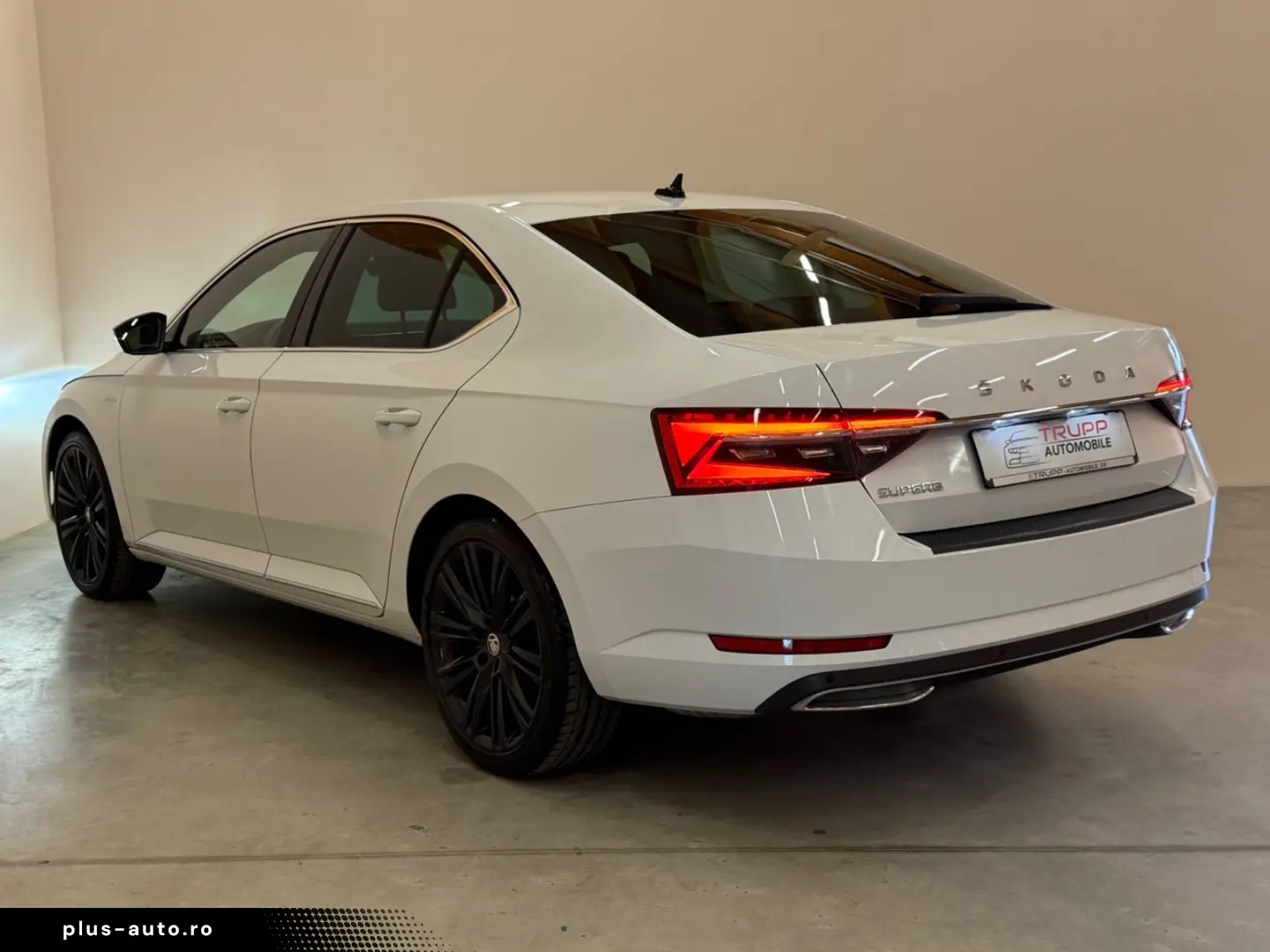 SKODA Superb 2.0TDI L&K MATRIX AHK CANTO MEMOR SZ LEKR