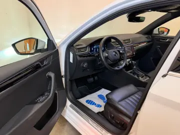 SKODA Superb 2.0TDI L&K MATRIX AHK CANTO MEMOR SZ LEKR