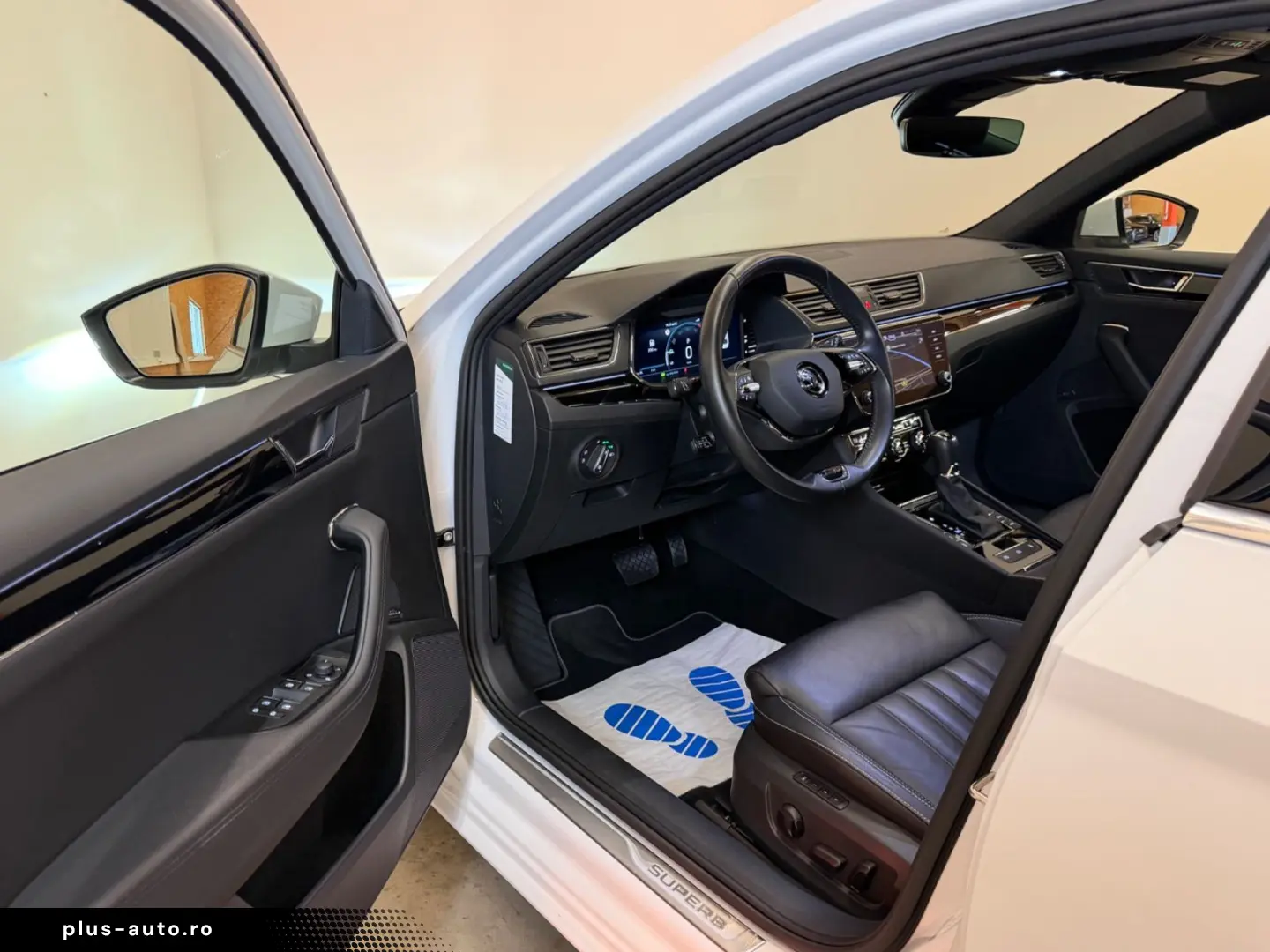 SKODA Superb 2.0TDI L&K MATRIX AHK CANTO MEMOR SZ LEKR